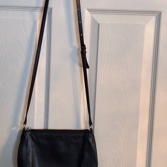 Coach - Black Leather Crossbody Purse -EUC - Picture 7 of 14